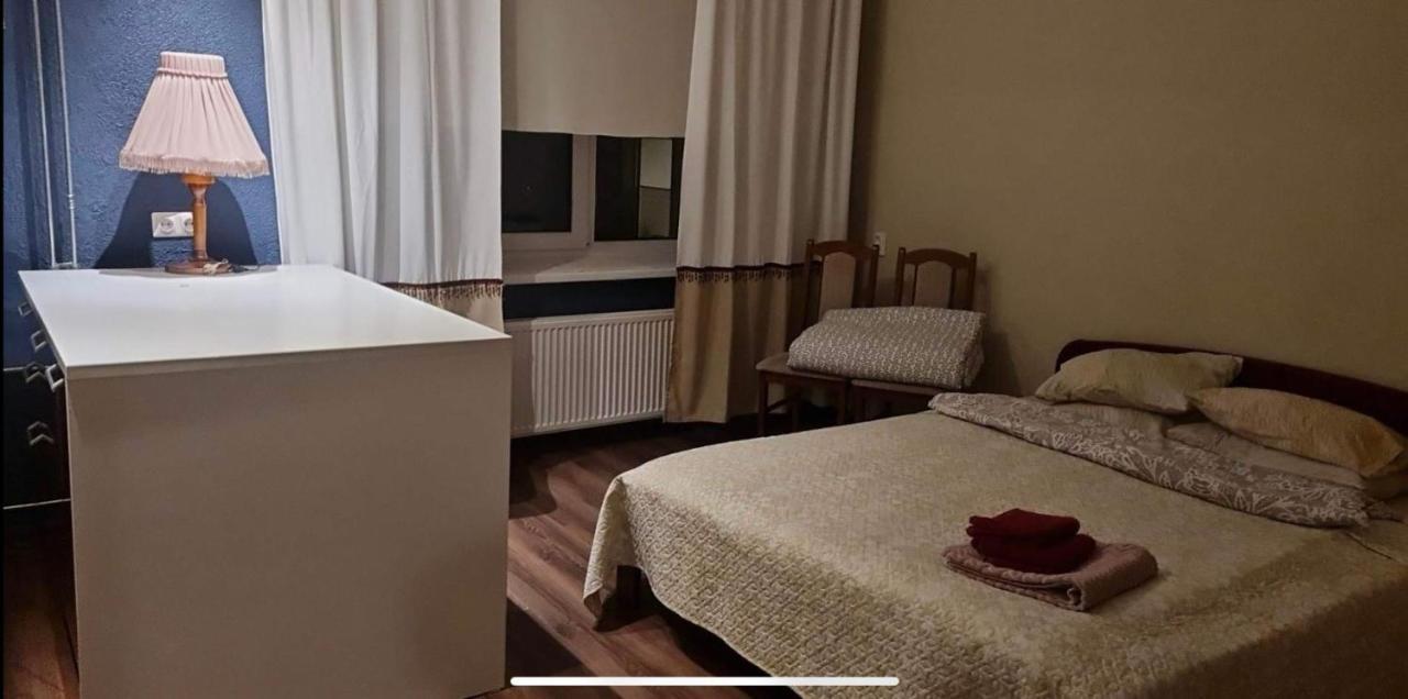 Riia 10, 2-Bedroom Apartment - 2 Big Beds 1 Extra Bed-Parking Free Tartu Dış mekan fotoğraf