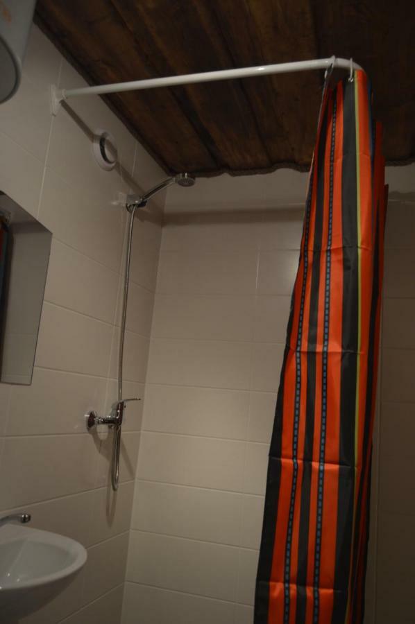Riia 10, 2-Bedroom Apartment - 2 Big Beds 1 Extra Bed-Parking Free Tartu Dış mekan fotoğraf